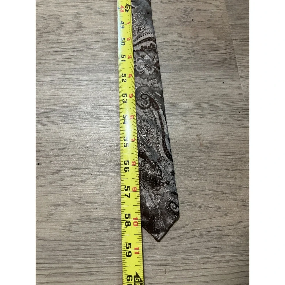 H&M 100% Silk Brown Paisley Patterned Necktie Classic Men's Fashion Formal‎